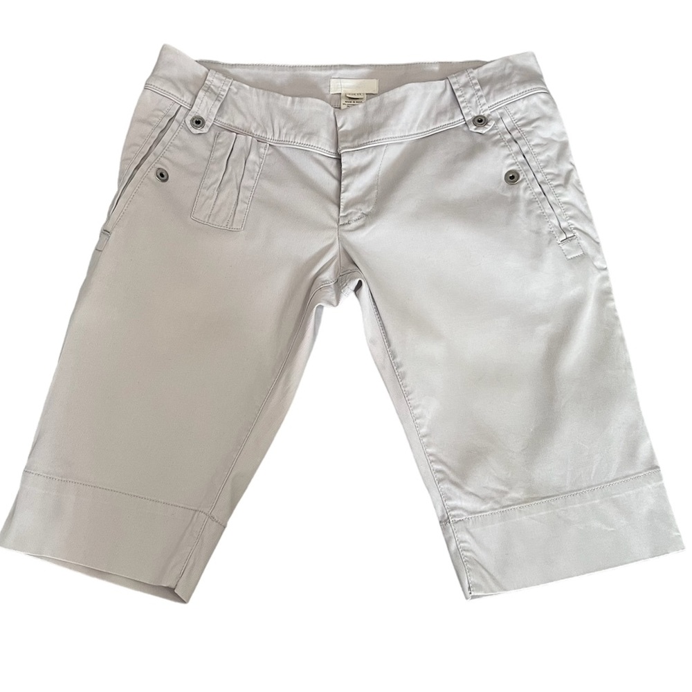 DIESEL BERMUDA SHORTS IN SOFT GREY
